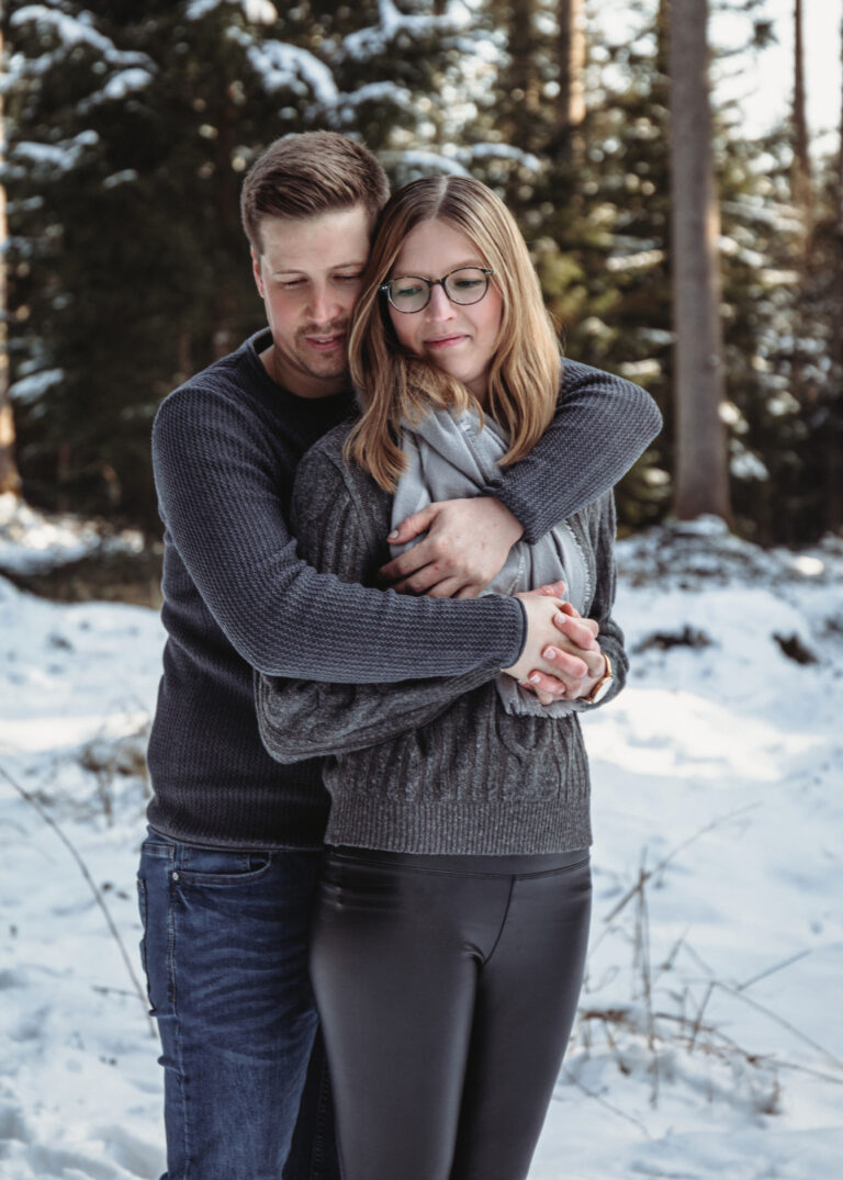 Pärchen im Schnee in Isny